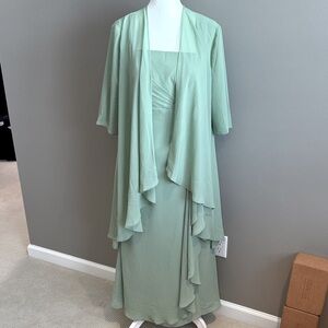 Elegant Sage Green Dress with Shawl Wear Your Love size 8